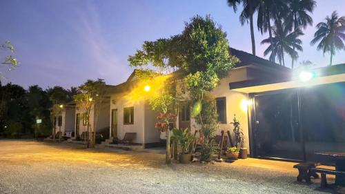 Chumphon Hotel | ลียา รีสอร์ท