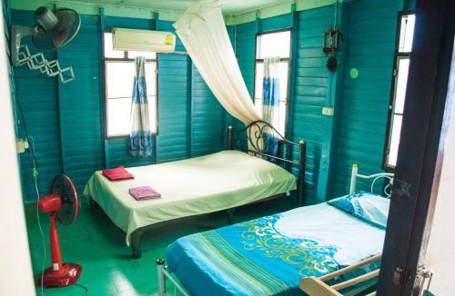 Wat Sam Phraya House | New Phiman Riverview Guesthouse