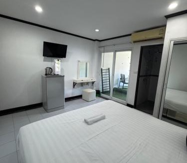 Kata Hotel | Pathaya