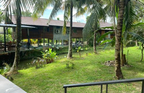 Khuan Khanun House | กำนันมี่การ์เด้นโฮม Kamnanmee Gardenhome