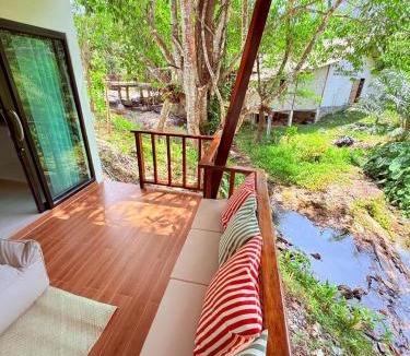 Ko Lanta Hotel | Lanta Forest Resort & Villas