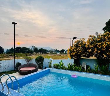 Bang Sare House | Miss & Moon Poolvilla Bang Saray