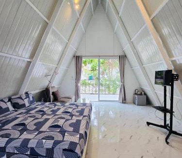 Cha-am Ski Chalet | บ้านชะอำรีสอร์ท Baan Cha-Am Resort