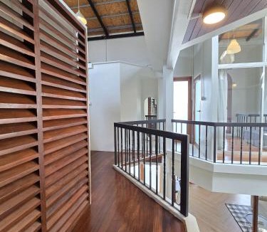 Talat Nuea Villa | Another Home Unique Place in Town