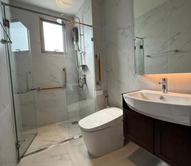 Samut Sakhon Villa | Luxury two-story house near Suvarnabhumi Airport 10 minutes away