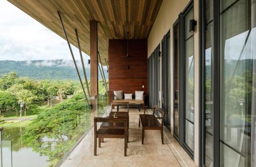 Mu Si Resort | atta Lakeside Resort Suite - SHA Plus Certified