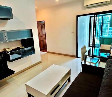 Tha Sala Hotel | V-twin Condo Donjan