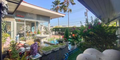 Bang Sao Thong Hotel | Napheera Royal Tel