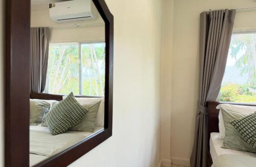 Si Sunthon Villa | Little Bird Villa
