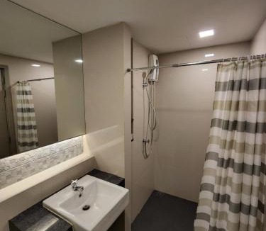 Rangsit Hotel | Rangsit Residence & Hotel by HOTEL DD
