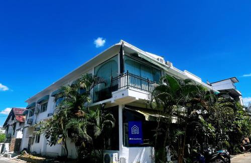 Vientiane House | SYRI Boutique Guesthouse Restaurant & Cafe