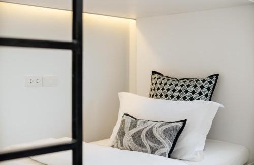 Khao San Hostel | CASA BLANCA Dusit