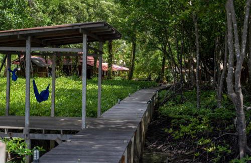 Ban Thalane Resort | Bananas Resort & Restaurant