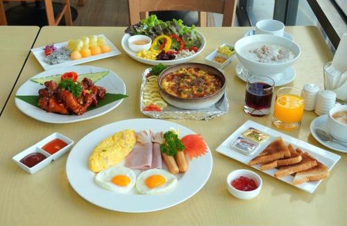 Nonthaburi Hotel | Riverine Place Hotel and Residence