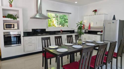 Chalong Villa | Phikun Private Pool Villa