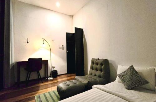 Kanchanaburi Hostel | D Hostel by the river