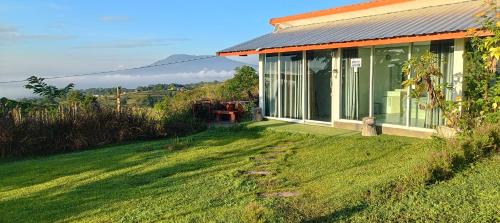Nam Nao Resort | บ้านไร่ระเบียงฟ้า น้ำหนาว แคมป์ปิ้ง