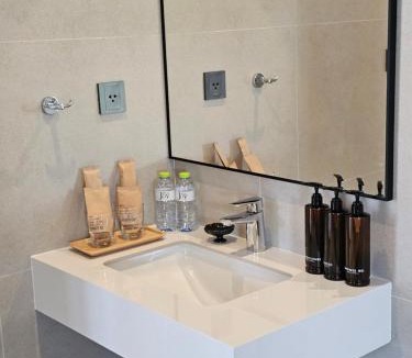 Ratsada Hotel | Wora Phuket