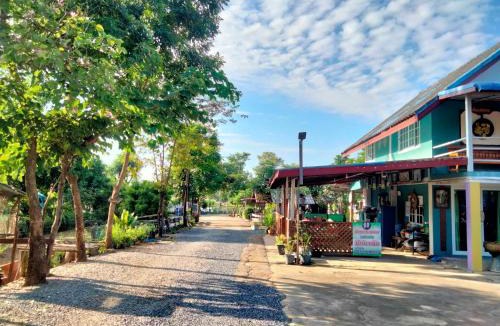 Khon Kaen House | บ้านสวนตายาย รีสอร์ท Baansuan Tayay Resort