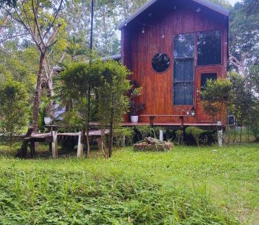 Bung Khong Long House | Baanraipoonwana Baanboonmak