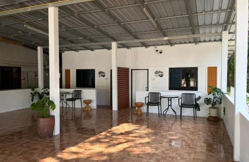 Nuea Khlong House | Krabi Bloom House
