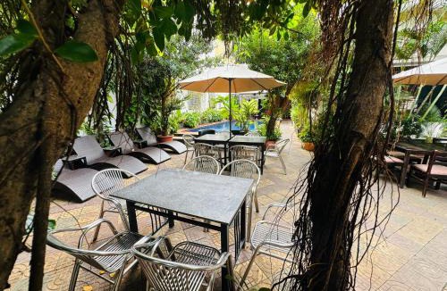 Phnom Penh City Centre Hotel | Birdcage Boutique