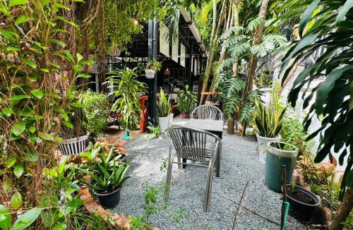 Phnom Penh City Centre Hotel | Birdcage Boutique