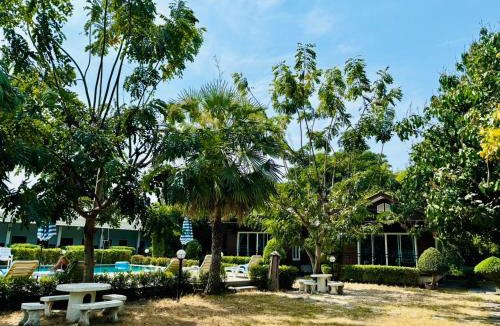 Hin Lek Fai Hotel | Monmai Resort Huahin