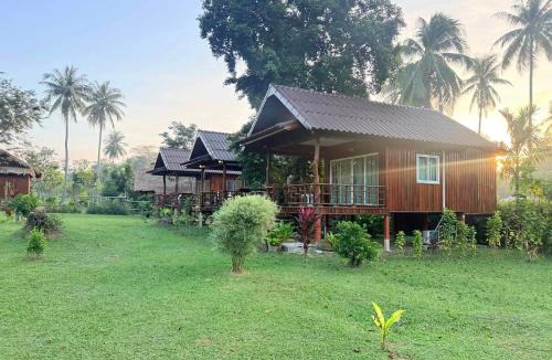 Nuea Khlong Villa | Kohjum Freedom Resort