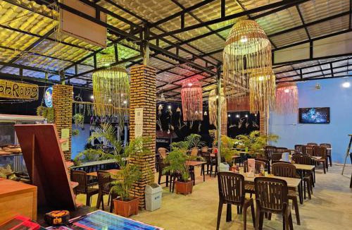 Santuk Hostel | Top Views Retreat