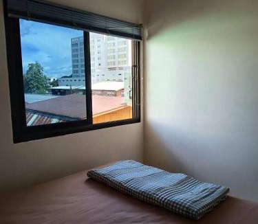 Nai Mueang Hostel | Doctor Thanut Hostel