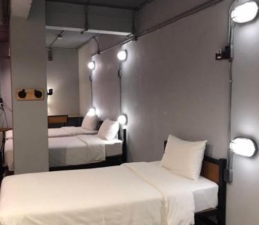 Maha Phruttharam Hotel | Rest24 Residence