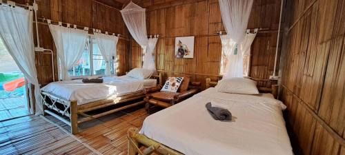 Lom Sak House | บ้านไร่โนเวมเบอร์ ที