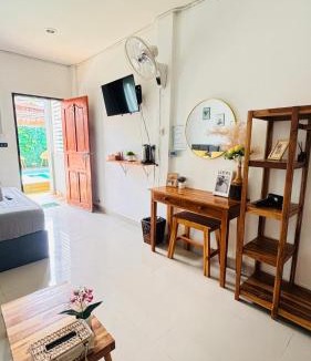 Koh Lan Hostel | HappyDaysVilla