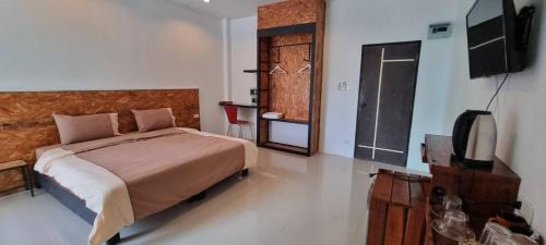 Samut Sakhon Apartment | Sawadee822,Naiharn&Rawai Beach Phuket