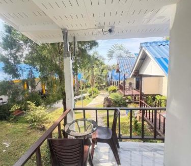 Bai Lan House | cher lonely beach resort Koh chang