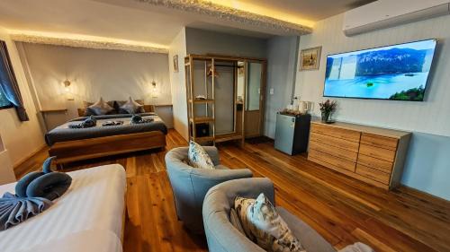 Nuea Khlong Resort | Velora Bay Koh Jum