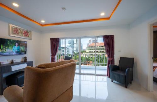 Pratumnak Hill Apartment | New Nordic Suites 5 by Apartwell