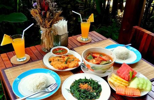 Kaeng Krachan Resort | Orchard Pa La U