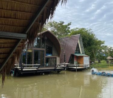 Sena House | บ้านนกฮูก อิงธารา