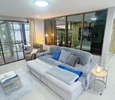 Central Pattaya Villa | Sun and Moon House