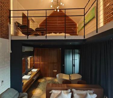 Sri Phum Hotel | M5 Hotel