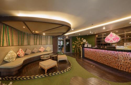 Krathum Baen Hotel | Aspira Petchkasem