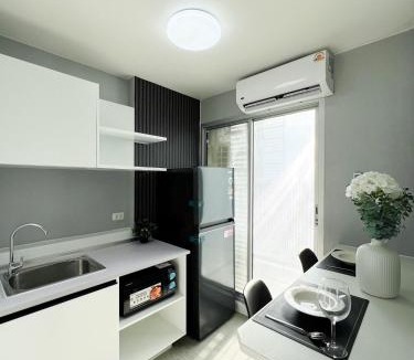 Chong Nonsi Apartment | Prime Near Sathorn Sukhumvit Central