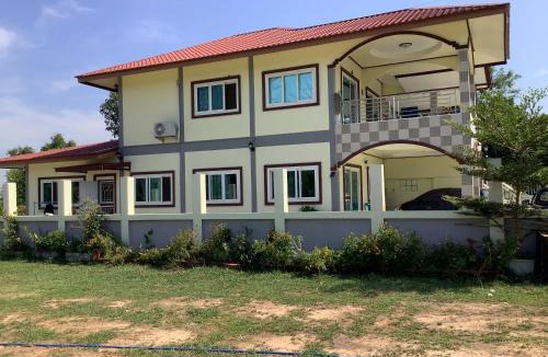 K. Kwao Si Narin House | CC Homestay