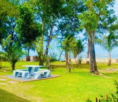 Tha Sala House | Leelavadee Villa Sea Views