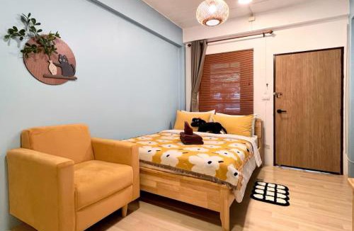 Bangkok Yai Hostel | Tiny Cozy Room - Wat Arun