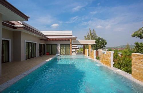 Pak Nam Pran Villa | บ้านครีมครูเมย์ พูลวิลล่า