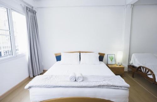 Bang Na Apartment | Nitichai Place, Private Sukhumvit Townhome 8PAX