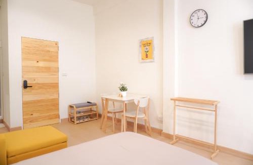 China Town House | Buddy House in Chinatown - Private Rooms Walk to MRT